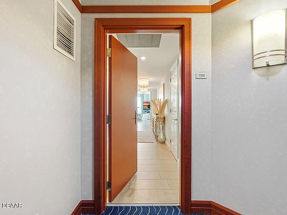 3rd image of 231 Riverside Dr Unit 1702