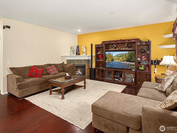 3rd image of 12509 58th Avenue SE