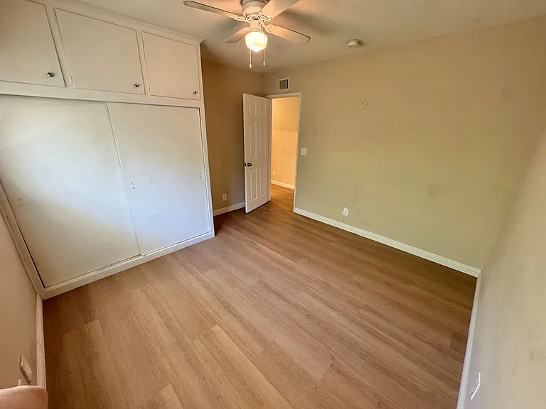 1209 N Riedel Ave — Photo 11