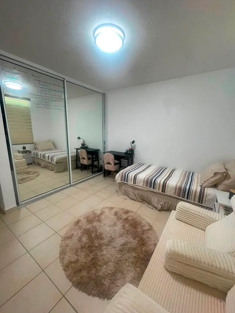 4 bed, 2.5 bath, $575 — Photo 1
