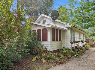 3200 54th St, Des Moines, IA 50310