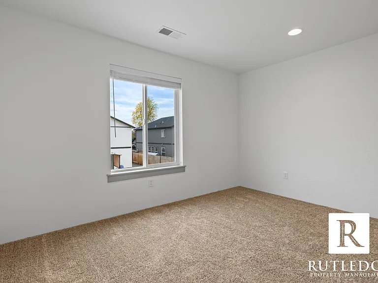 363 Lozier Ln — Photo 9