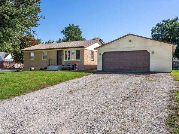 402 4th Ave W, Andalusia, IL 61232