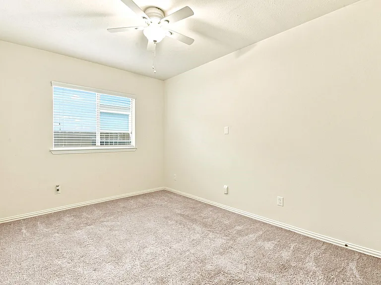 24418 Lakecrest Bend Dr — Photo 38