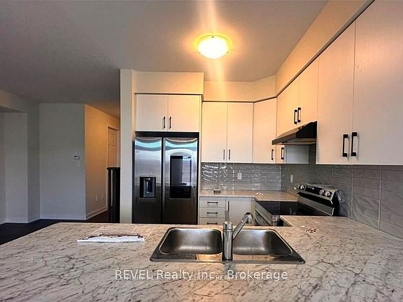 2nd image of 36 Rowlock St