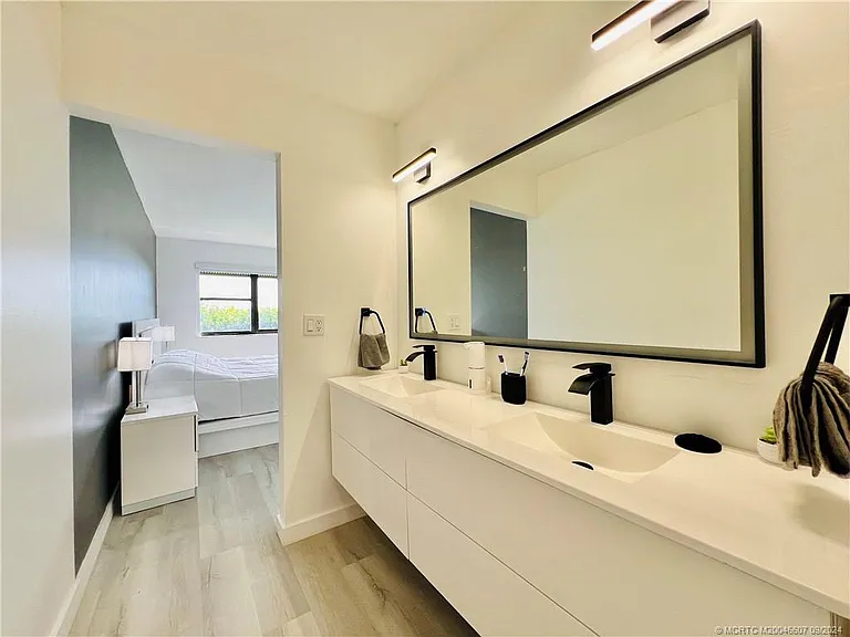 10044 S Ocean Dr #205 — Photo 44