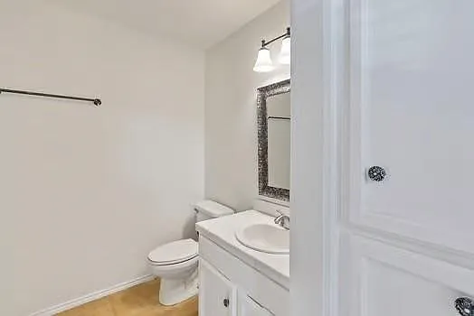 4402 Squaw Pass Ct — Photo 13