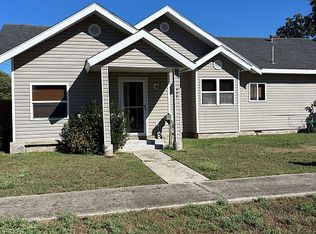 400 S 4th St, Davis, OK 73030