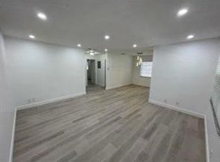 11660 NW 45th St APT 4, Coral Springs, FL 33065