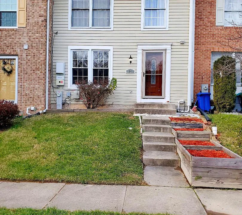 24 Ramsgate Ct