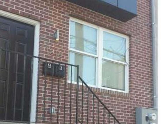 2nd image of 1816 W Berks St #A