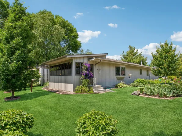 701 Hackerson Ct, Northfield, MN 55057