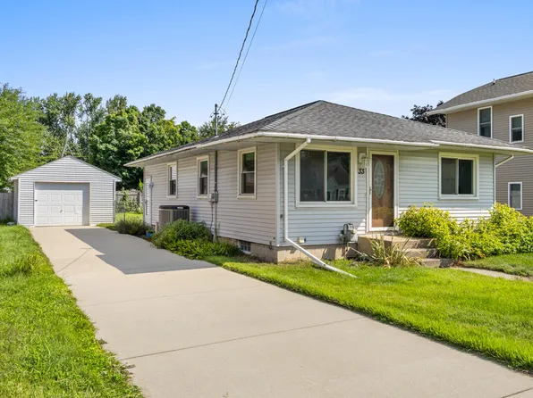 33 Thurston St SW, Wyoming, MI 49548