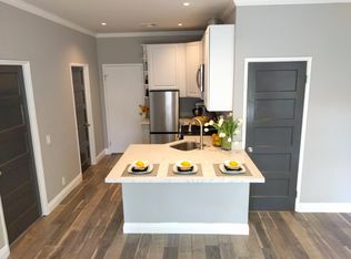 652 N Marengo Ave APT 201, Pasadena, CA 91101
