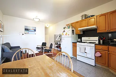 Rented by ZealEstate Group Inc