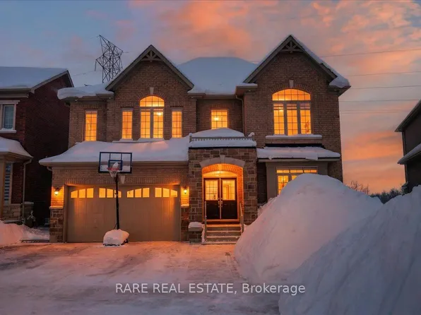 17 Sanford Cir, Springwater, ON L9X 2A8