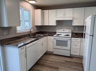 Bettis Wagoner Apts - Bldg 01 - 19-R1, Roseburg, OR 97470