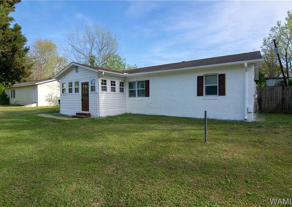 1st image of 3505 18th St E