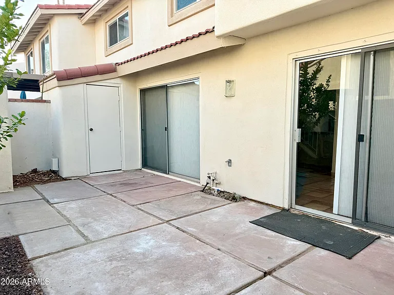 5631 N 79th St #4 — Photo 37