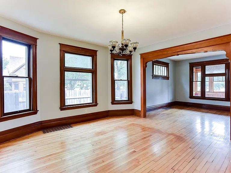 775 Jessamine Ave E — Photo 3