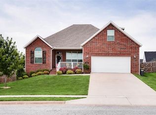 5912 S 67th St, Cave Springs, AR 72718