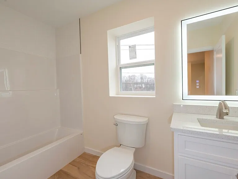 141 Bridge Street Apartments — Photo 16
