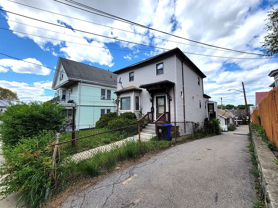 1st image of 14 Acorn St