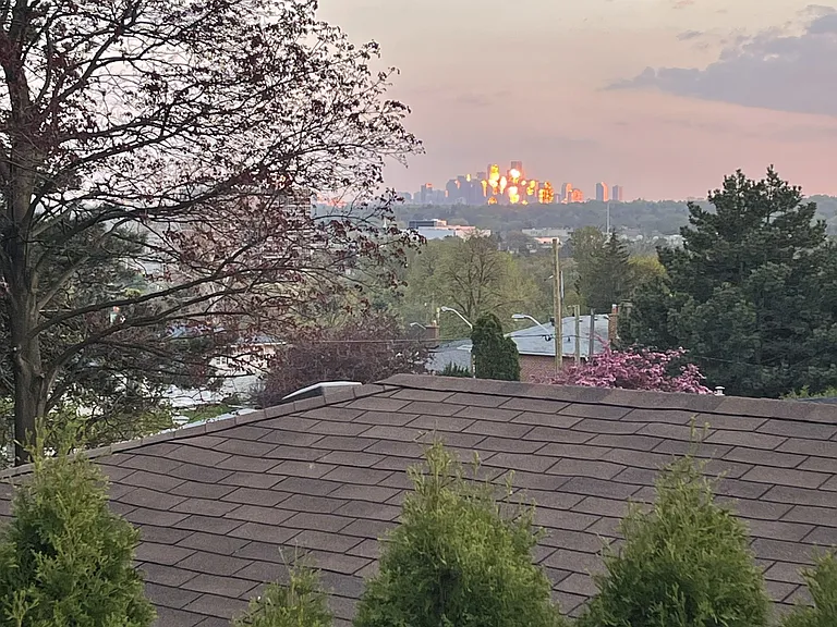 74 Valentine Dr — Photo 17