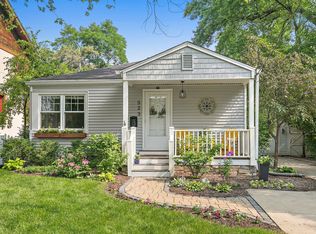 523 Eklund Ave, Geneva, IL 60134