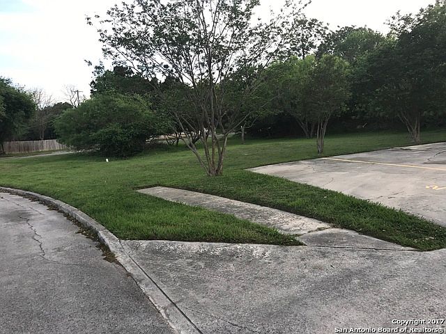 2nd image of 1403 Loma Alto Rd APT 4