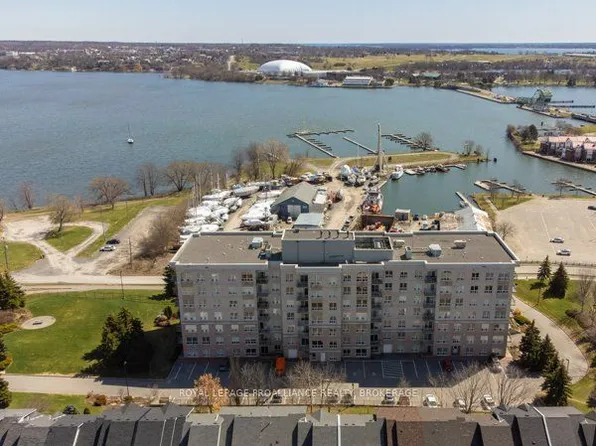 350 Wellington St #205, Kingston, ON K7K 7J7