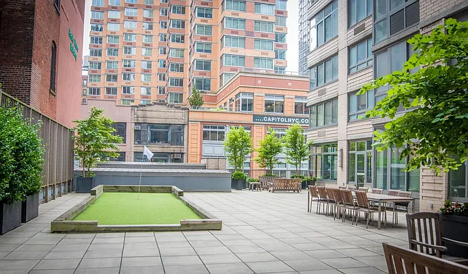 Rented by Greystar | media 5