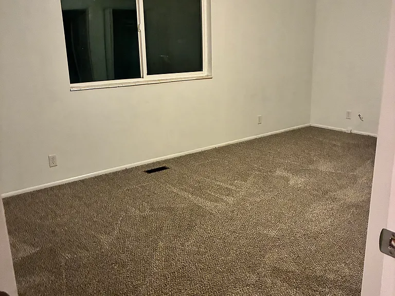 1321 E 4200 S — Photo 17