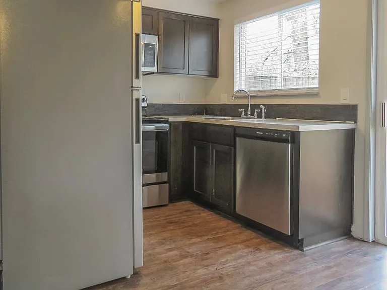 4795 SW Larch Dr — Photo 8