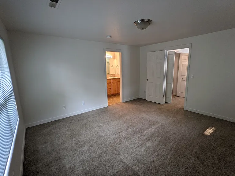 Halsey East Townhomes — Photo 168