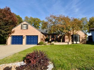 104 Royal Vista Dr, East Peoria, IL 61611