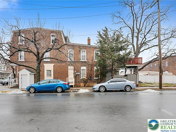 3rd image of 1352 W Liberty St