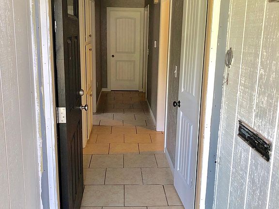 4th image of 4709 N College Ave