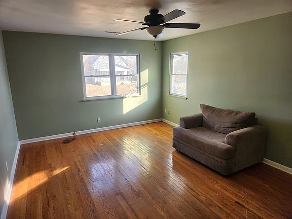 4th image of 14 S 23rd St #2