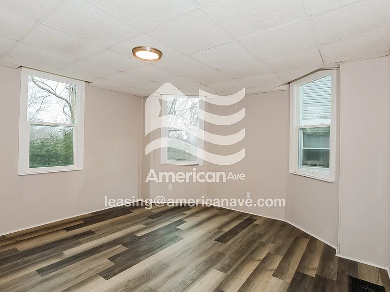 874434_005_dining_room_14350909.jpg