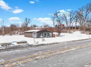 1350 Sarana Ave, West Chicago, IL 60185