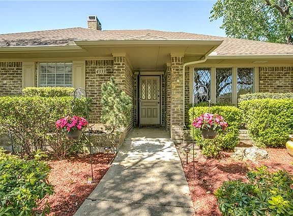 3rd image of 4333 Country Club Dr