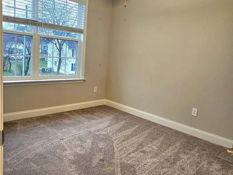 906 White St — Photo 20