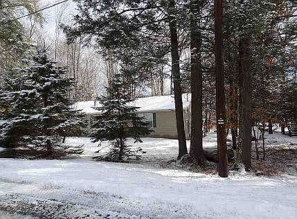 2nd image of 1011 Hickory Dr