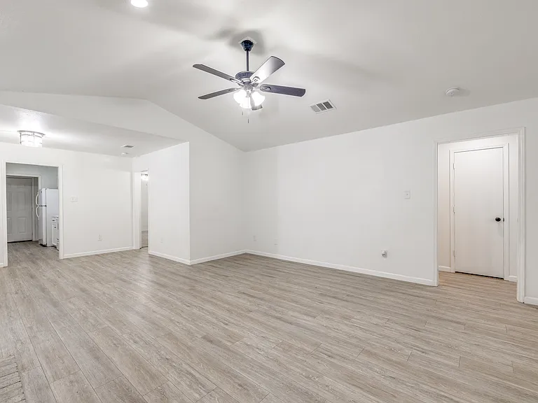 2428 Summer Place Dr #2428 — Photo 2