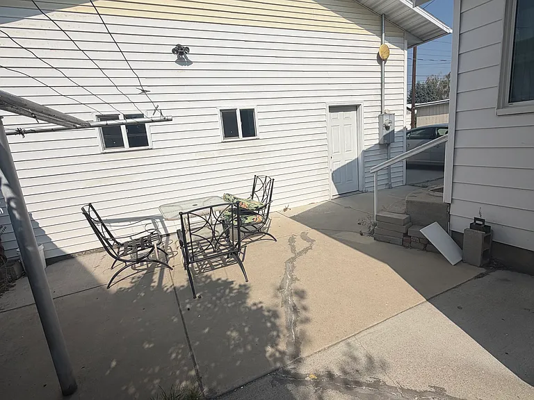 1933 Florida Ave — Photo 12