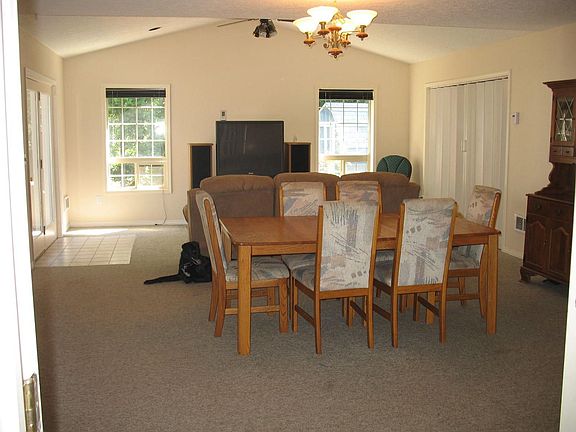 dining and familyrooms