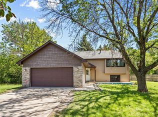 1192 97th Ln NE, Blaine, MN 55434
