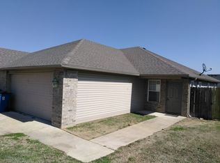 143 Proverbs Ct, Forsyth, MO 65653