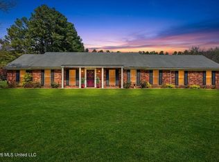 5600 Rolling Hills Dr, Olive Branch, MS 38654